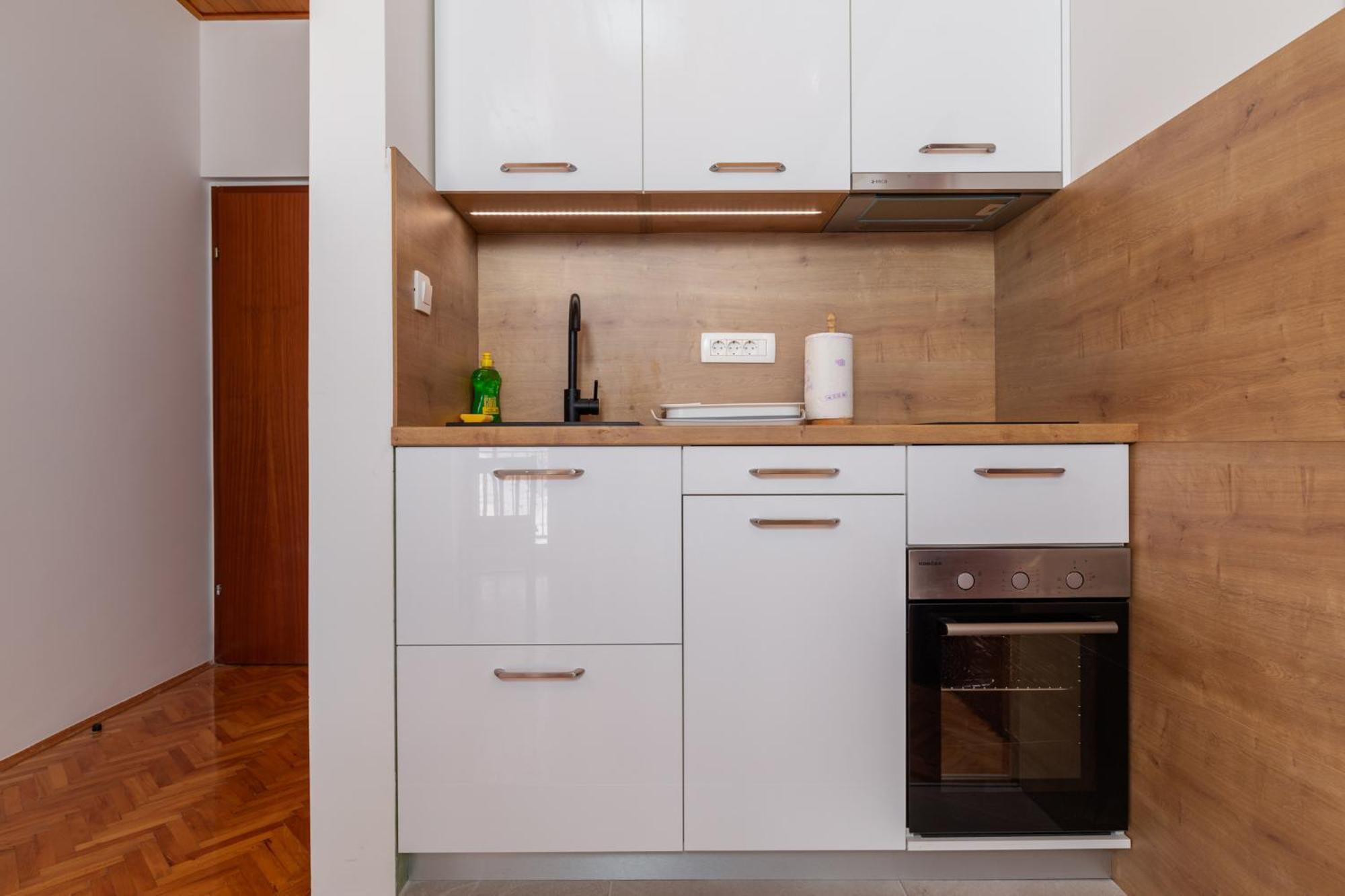 Apartments And Rooms Spiro Міміце Екстер'єр фото